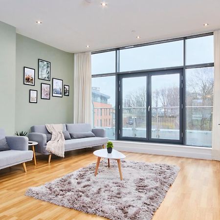 Appartement Large Duplex Penthouse - Parking à Leeds  Extérieur photo